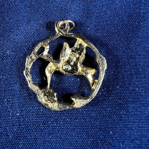 Vintage Gold-Tone Hummingbird Pendant With Ruby-Colored Stone & Floral Design - Picture 2 of 3